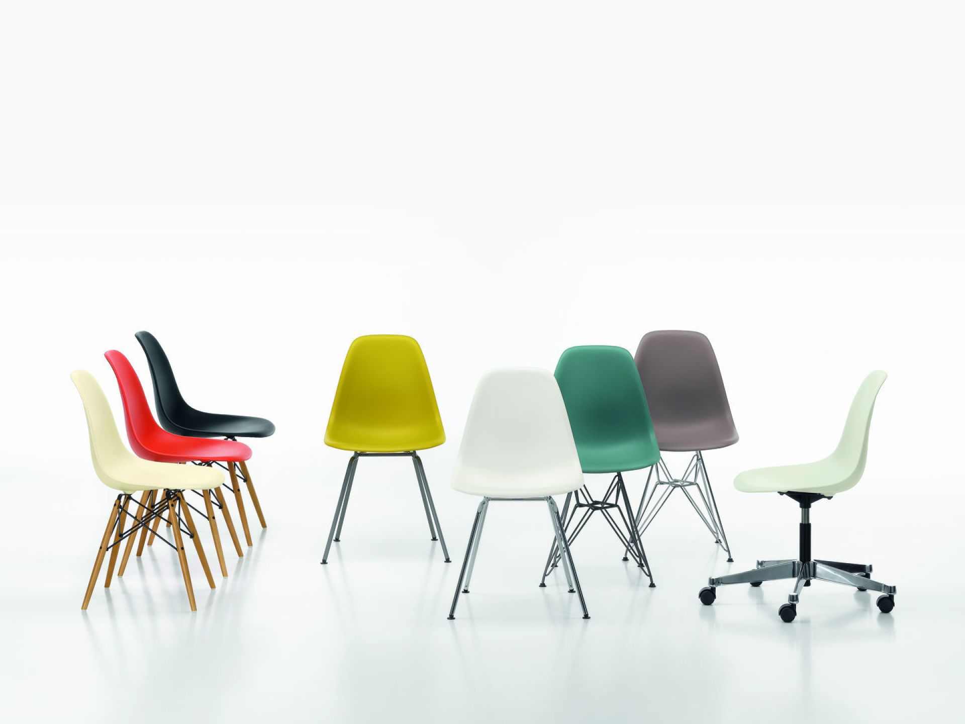 Eames Plastic Side Chair PSCC Drehstuhl Vitra