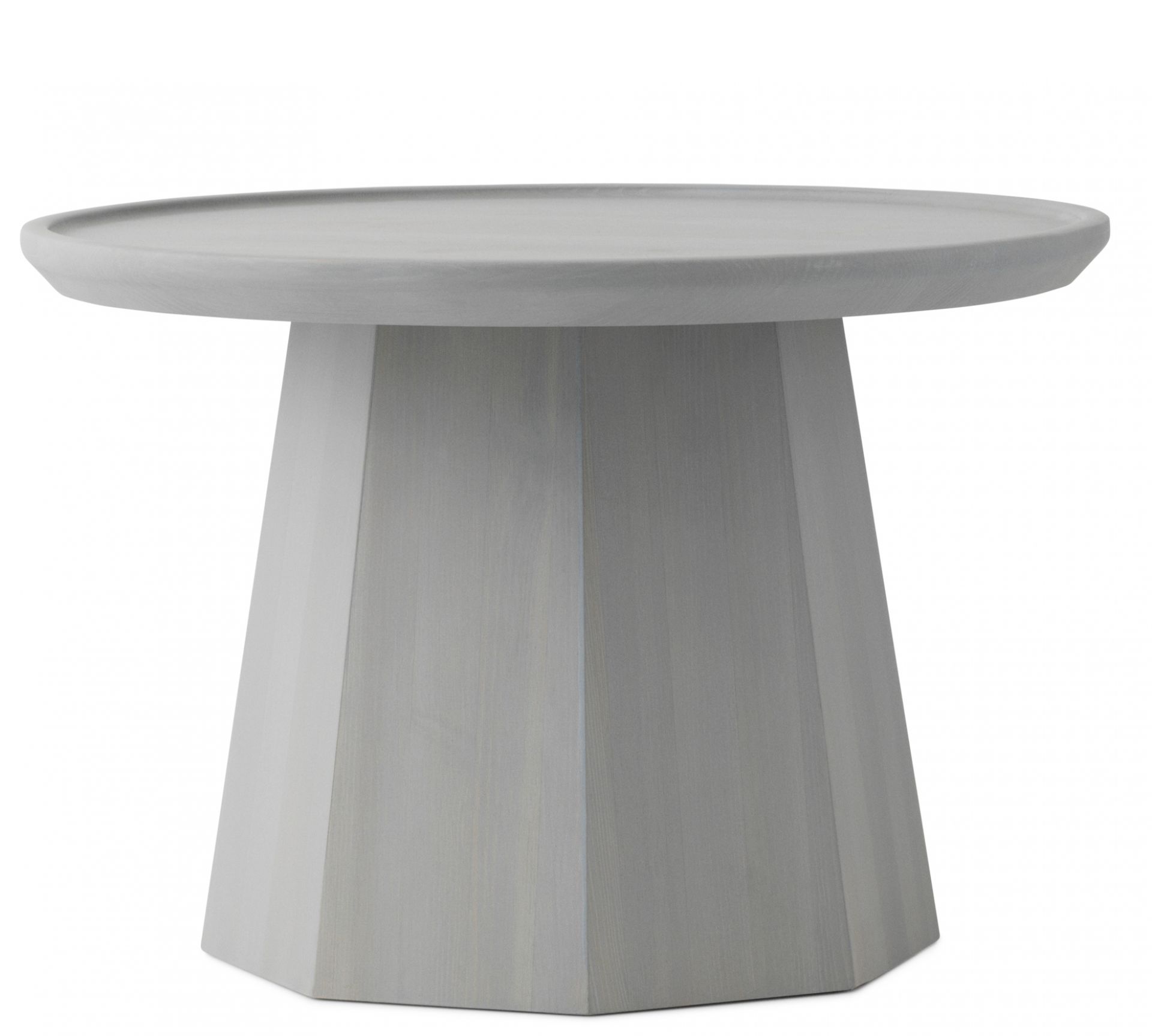 Hellgrauer Pine Table Beistelltisch von Normann Copenhagen, ein moderner Holztisch für Wohnzimmer.