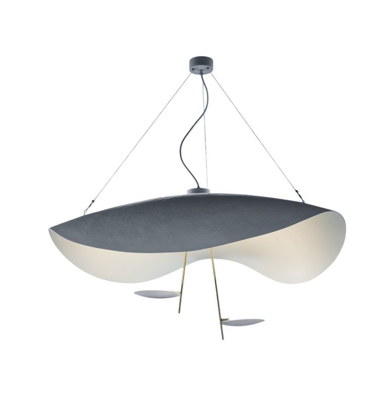 Graue Lederam Manta Pendelleuchte von Catellani & Smith mit indirektem Licht und goldenen Details.