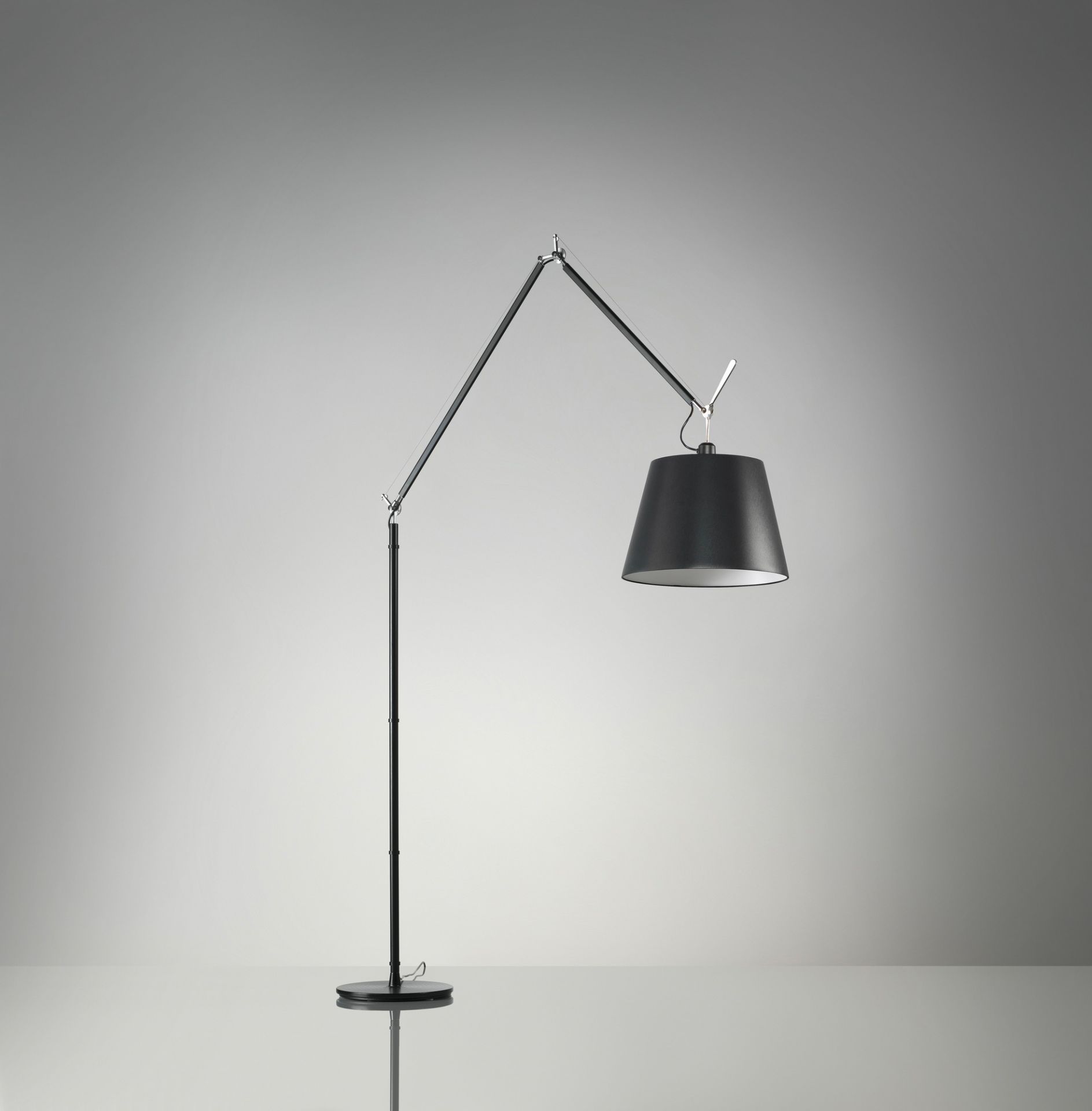 Tolomeo Mega Floor LED Stehleuchte "Standfuß und Stab" (Teil 2 von 3)  Artemide