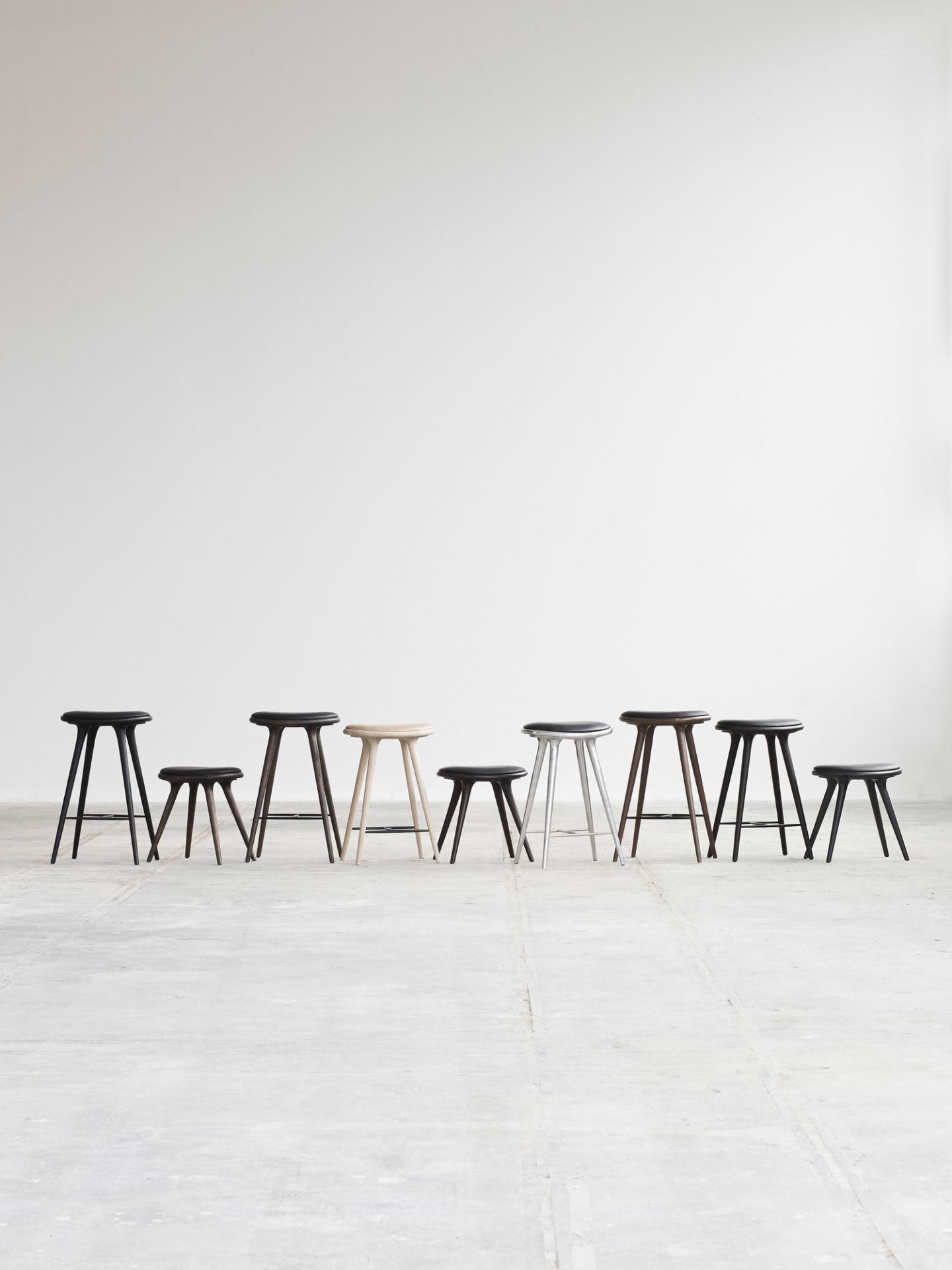 High Stool Barhocker Eiche gebeizt schwarz Mater