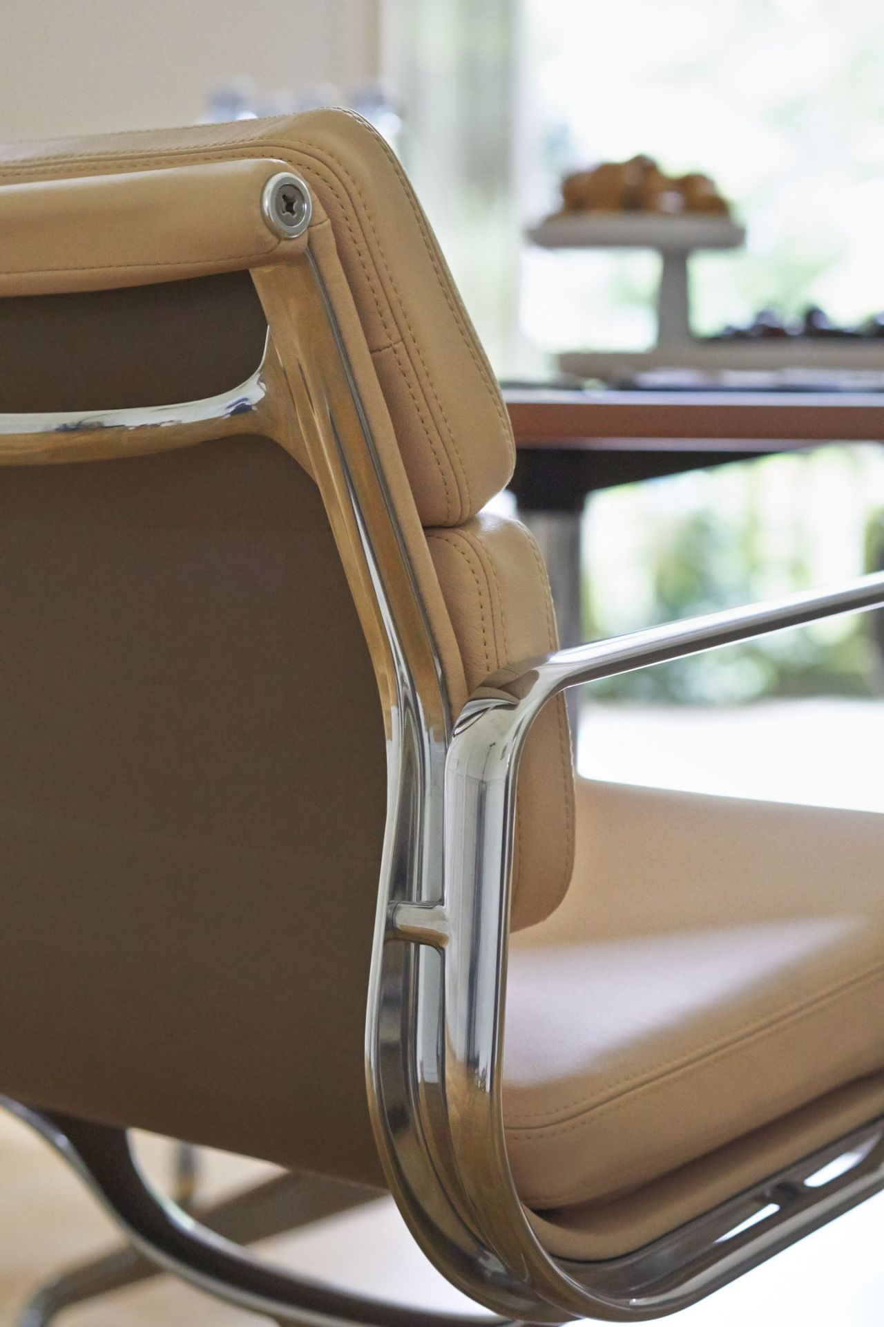Soft Pad Chair EA207 / EA 207 Sessel Vitra