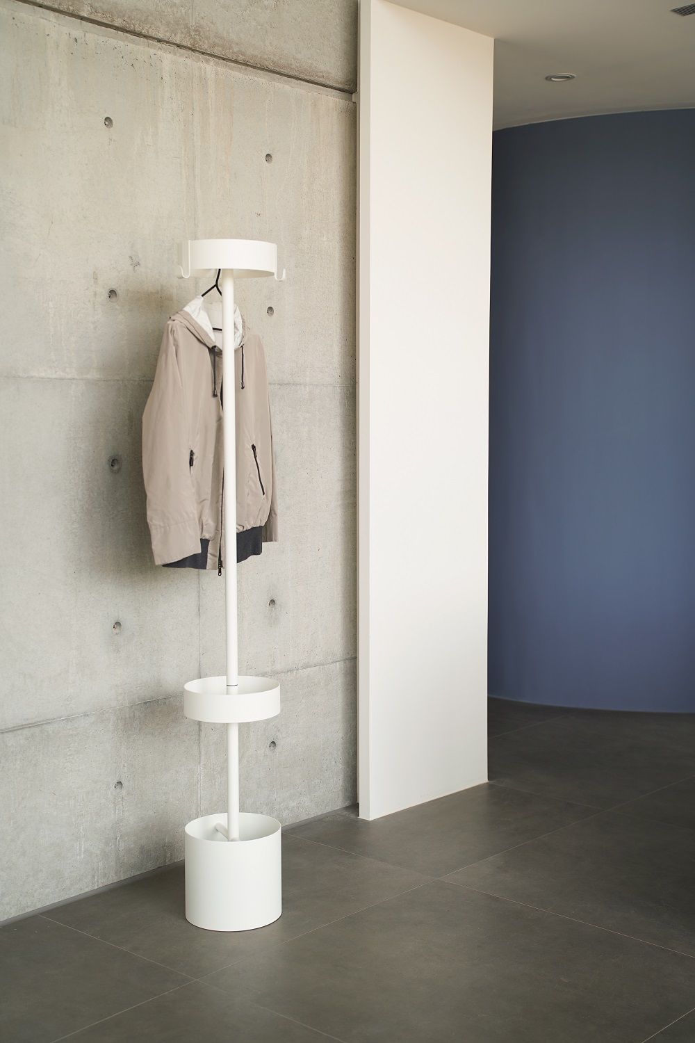 Oolo Garderobenständer Mox