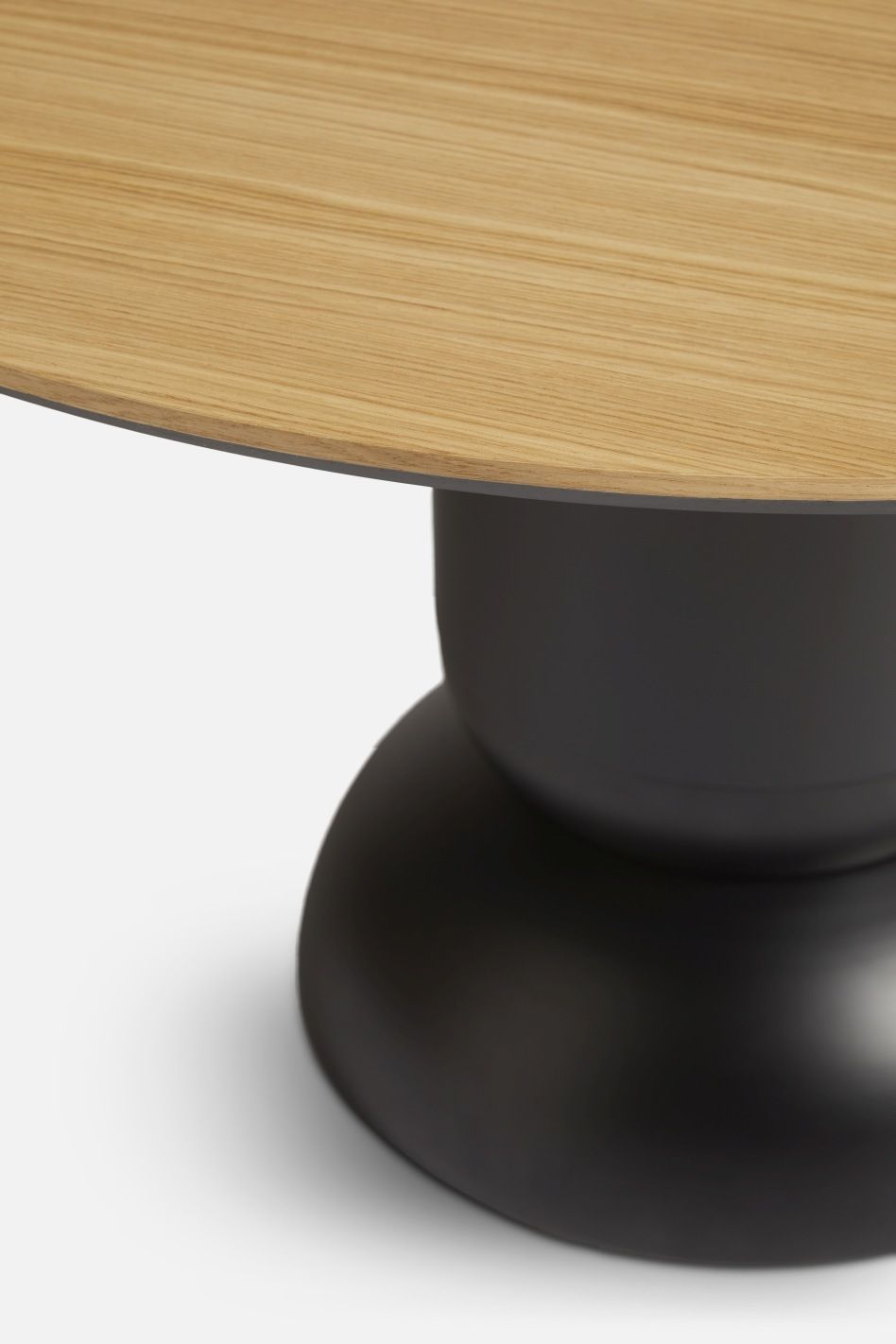Ludo Dining Table Esstisch Ø 130 cm Woud