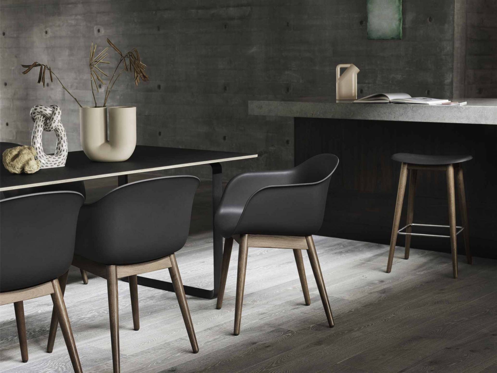 Kink Vase Sand H 39 cm Muuto