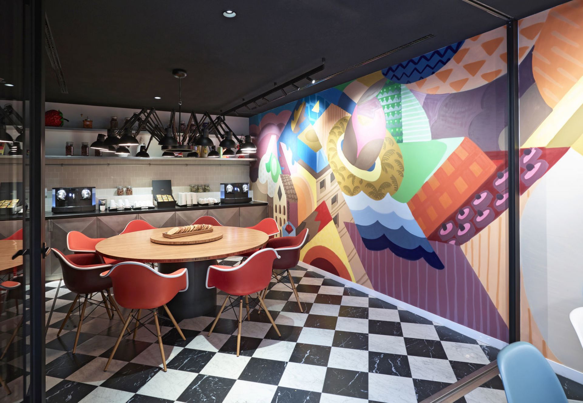 Eames Plastic Arm Chair DAW Stuhl Vollgepolstert Vitra