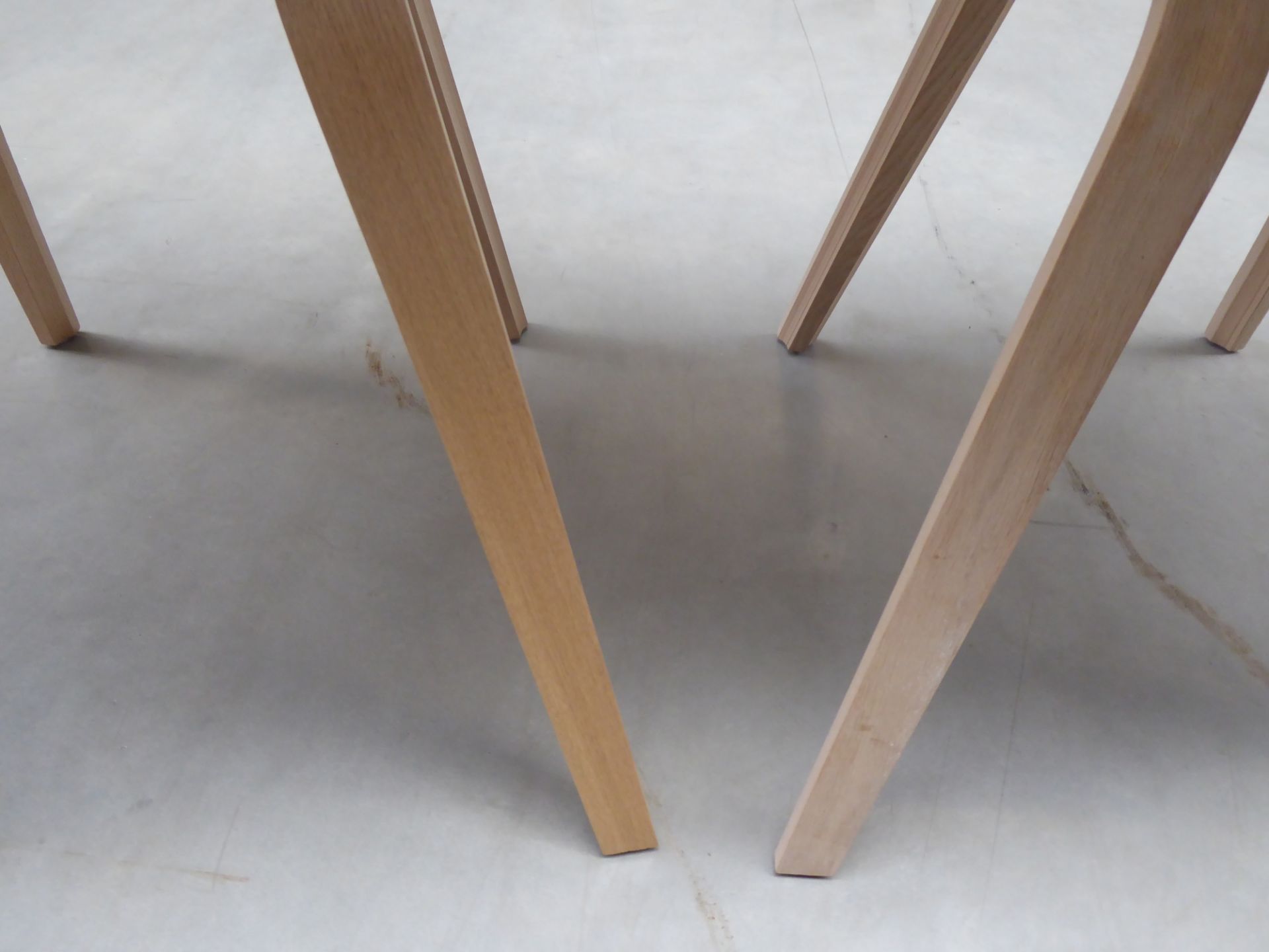 About A Chair AAC22 / AAC 22 Stuhl Hay Eiche matt lackiert - Orange About A Chair AAC22 / AAC 22 Stuhl Hay Eiche matt lackiert - Orange