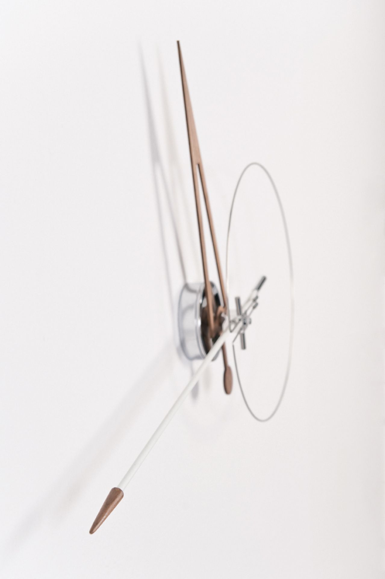 Cris n Wanduhr nomon