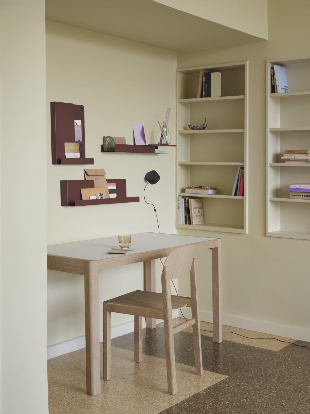Folded Shelves Regal Muuto