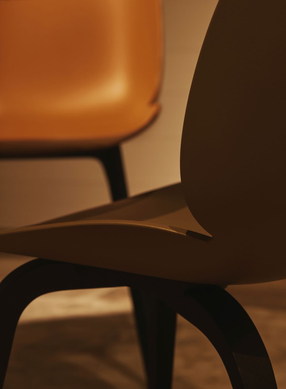 Beetle Chair Esszimmerstuhl Ungepolstert Plastik Gestell Gubi