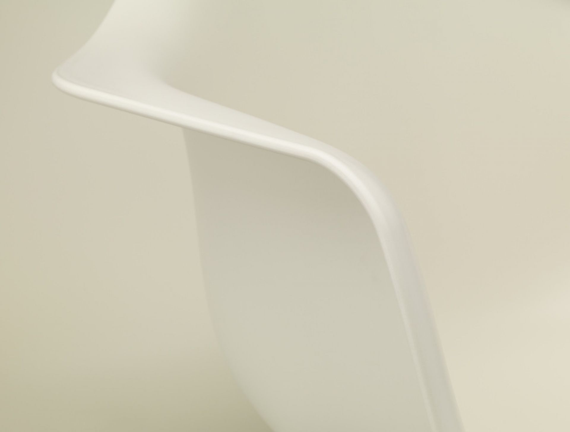 Eames Plastic Arm Chair PACC Stuhl Vitra