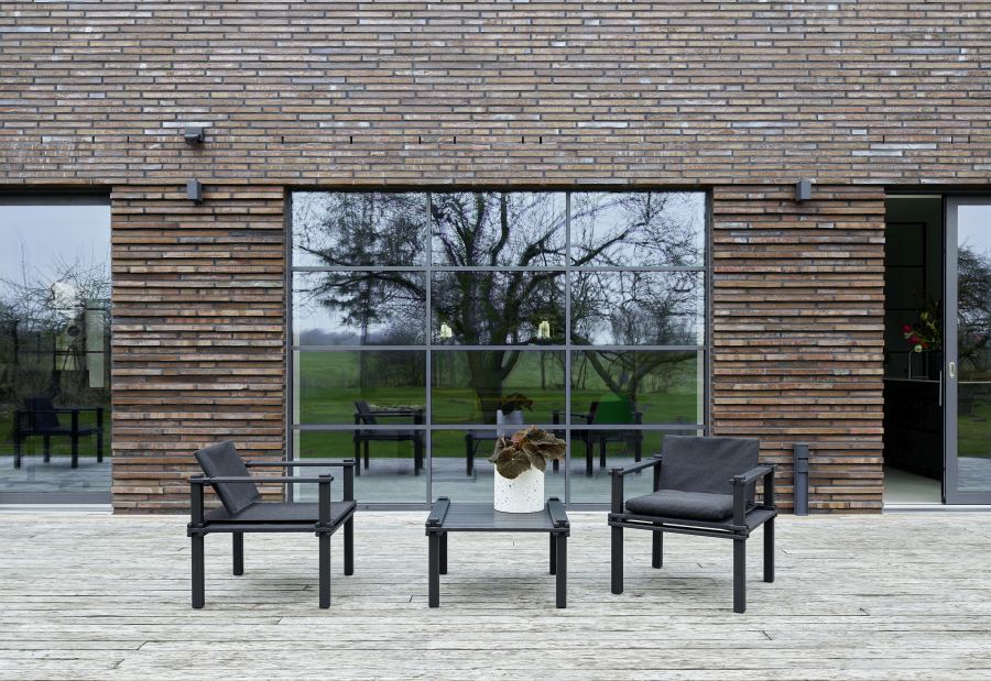 Farmer Tisch Outdoor Cor