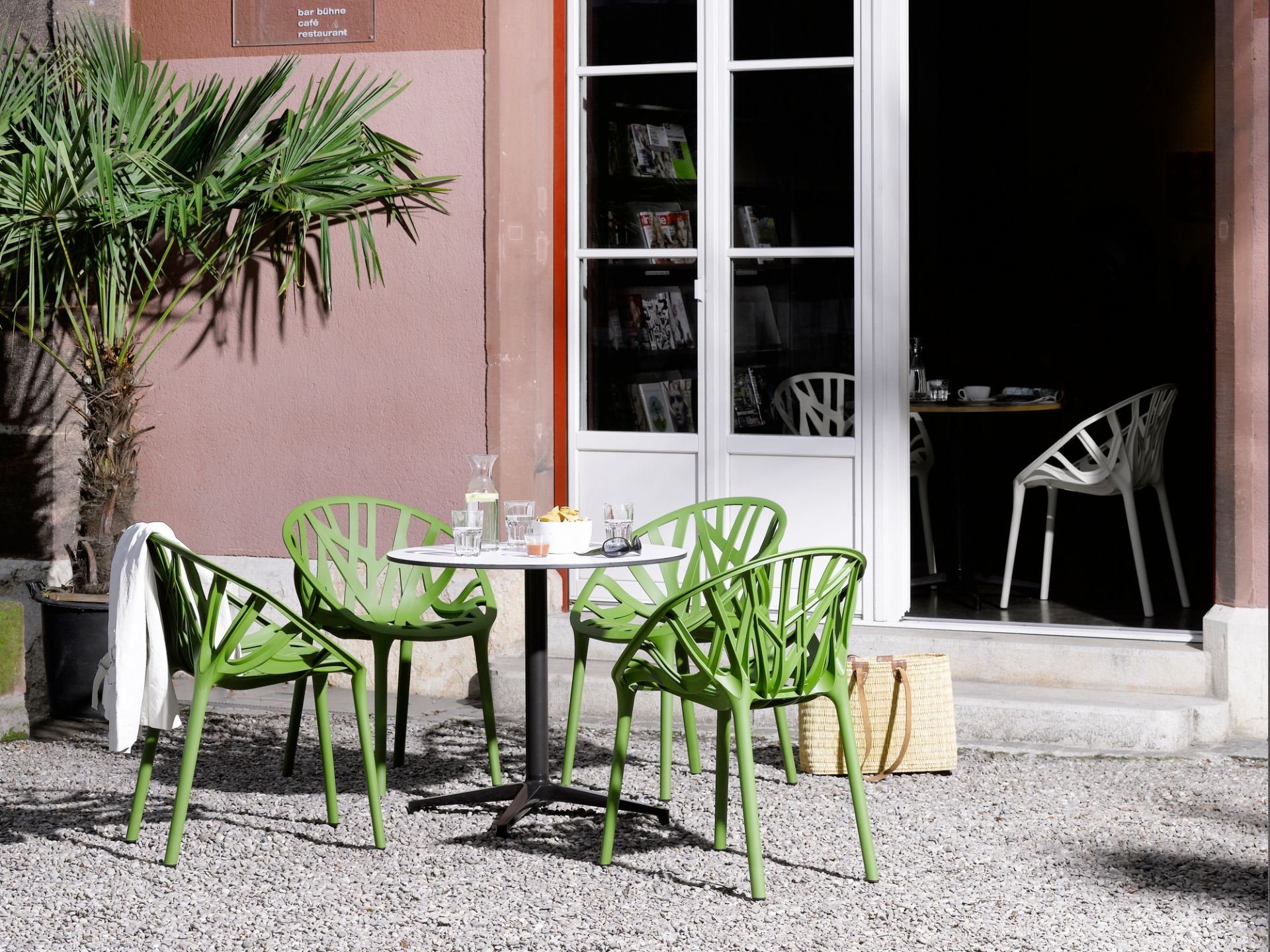 Bistro Table Tisch rund Indoor Ø 79,6 cm Vitra