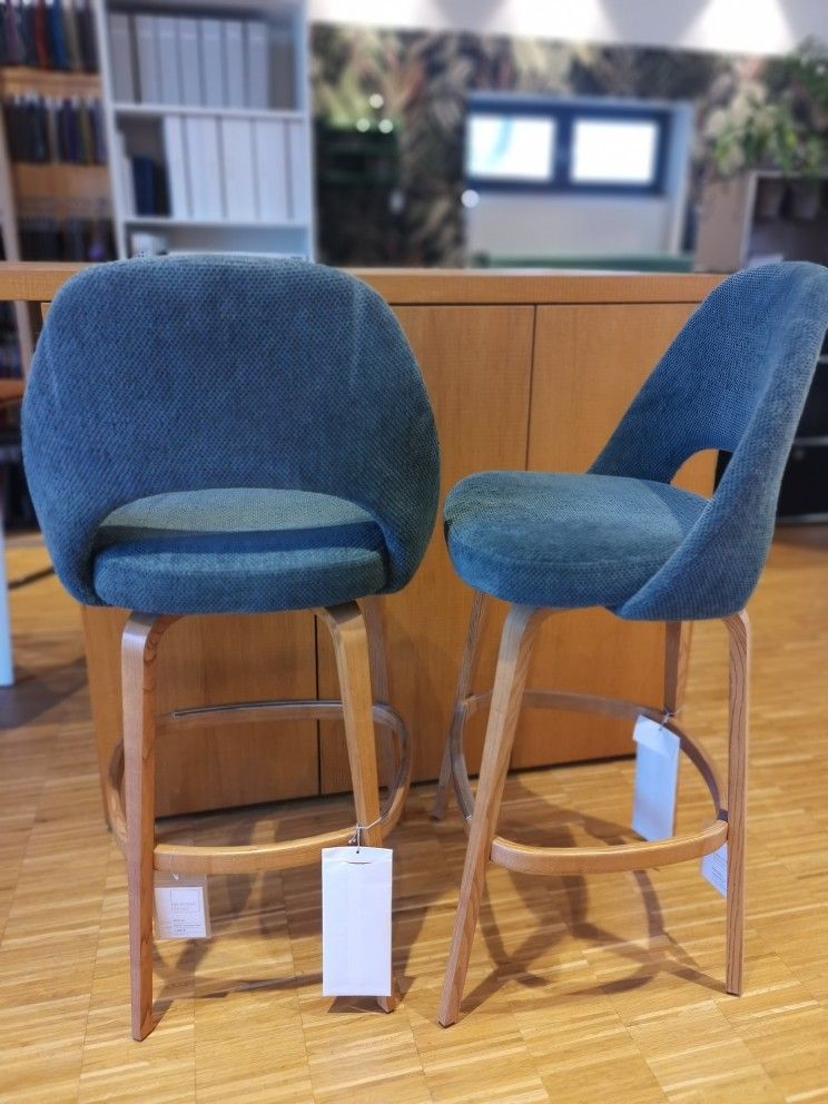 Saarinen Bar Stool Barhocker Knoll International AUSSTELLUNGSSTÜCK (2x Stück vorhanden)