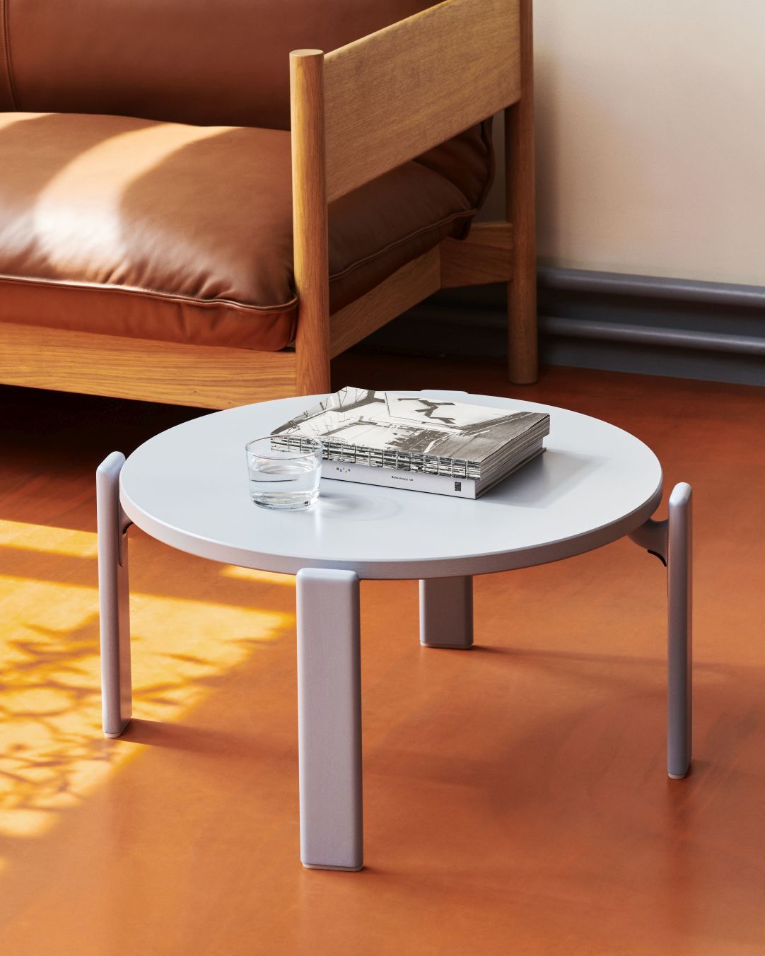 Rey Coffee Table Couchtich Hay Tiefblau wasserbasierter lack