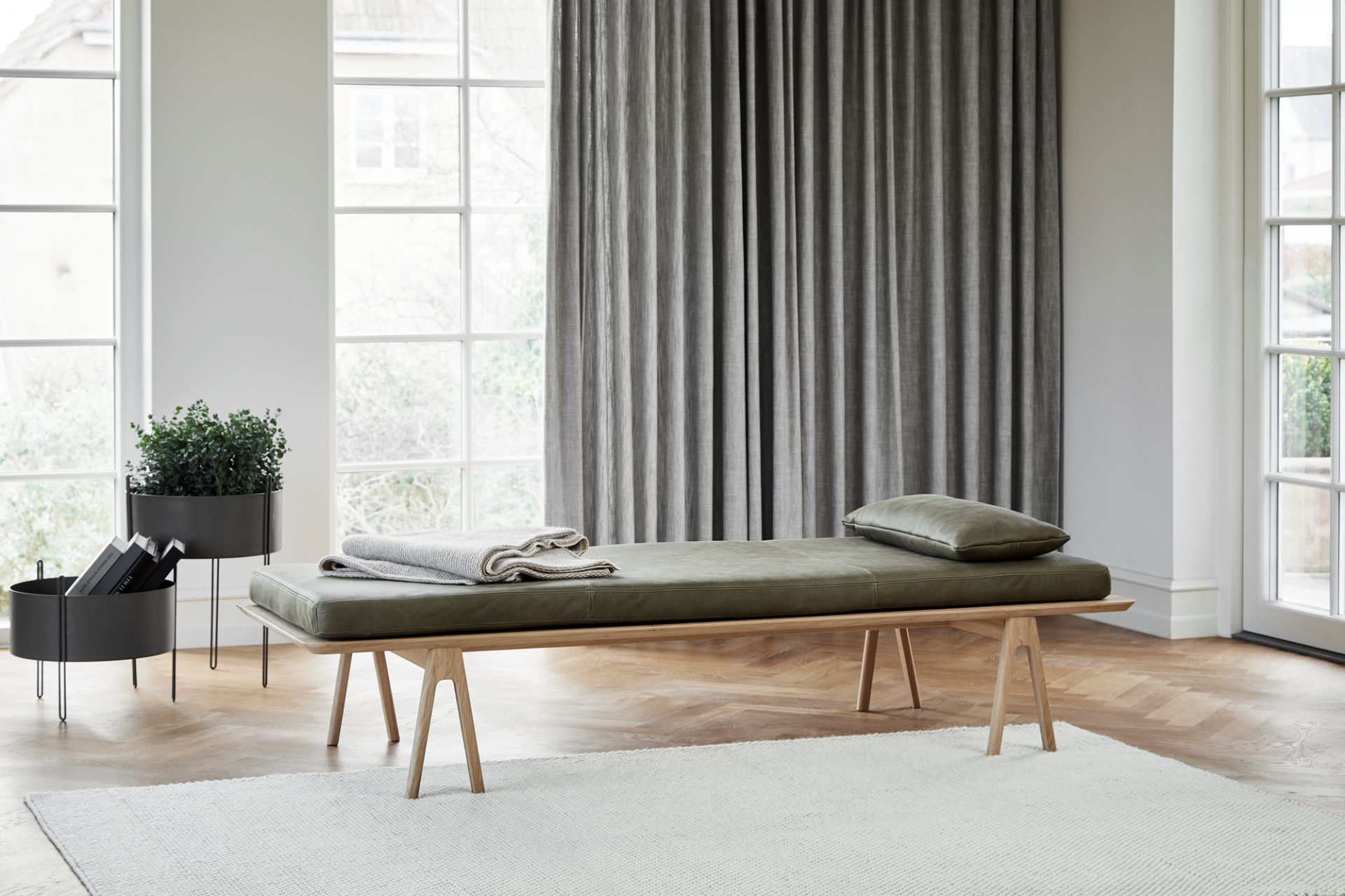 Level Daybed Liege Weiß/Schwarz Woud