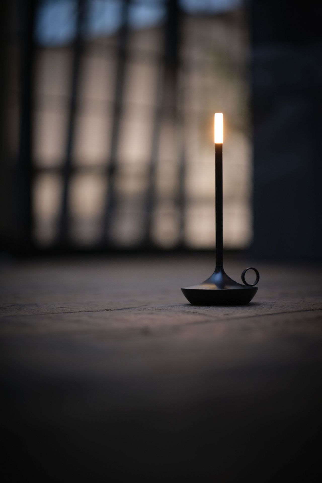 Wick Portable Akkuleuchte / Tischleuchte mit USB schwarz Graypants