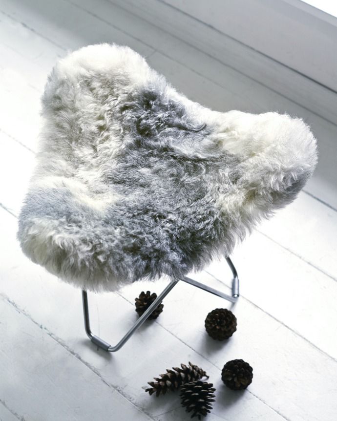 Iceland Flying Goose Schaffellhocker Cuero  