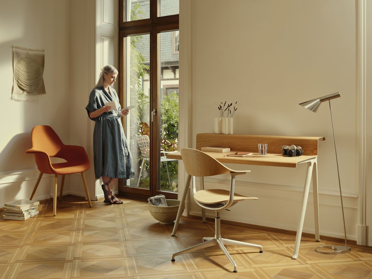 Courier Schreibtisch Vitra
