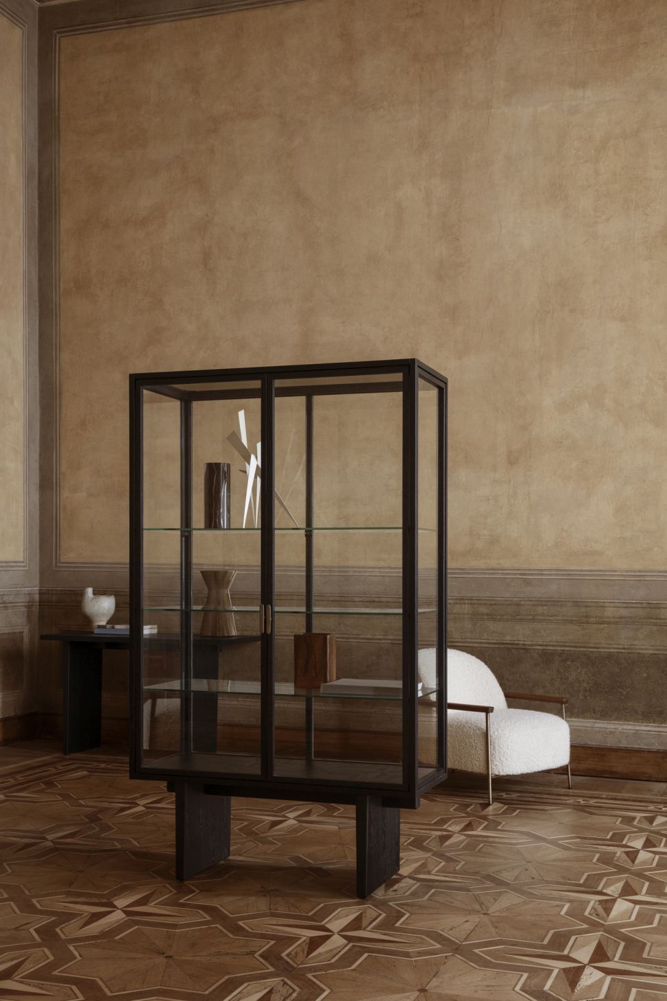 Private Vitrine Gubi