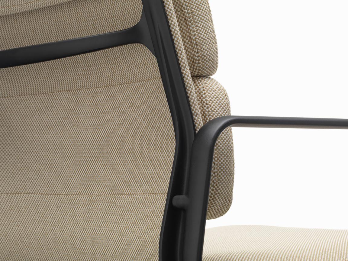 Soft Pad Chair EA 231 / EA231 Stuhl Vitra