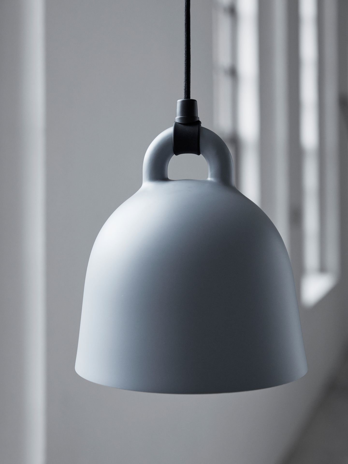 Bell Lamp Hängeleuchte Normann Copenhagen Grau Ø 22 cm
