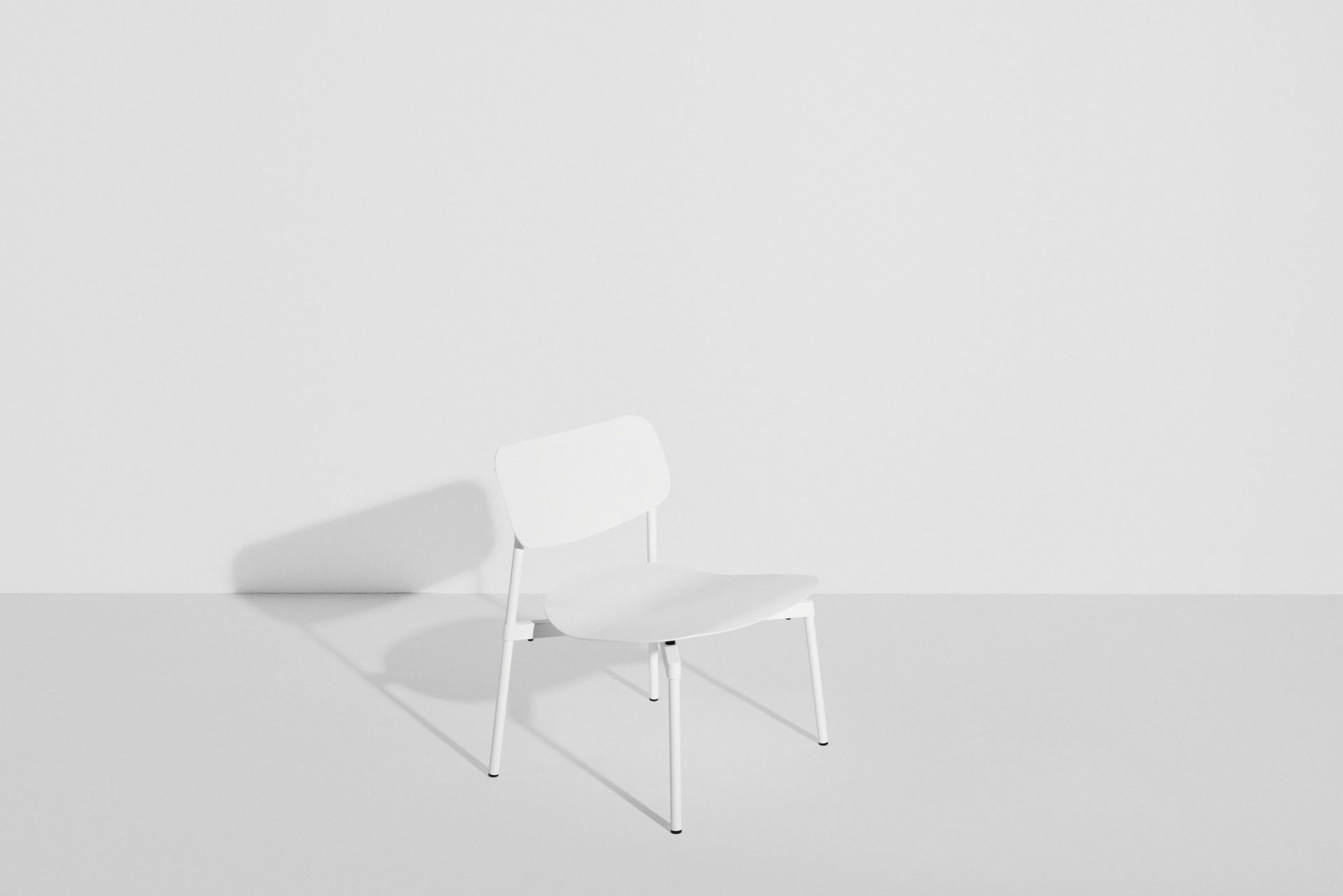 Fromme Lounge Chair Sessel Petite Friture Weiß Fromme Lounge Chair Sessel Petite Friture Weiß