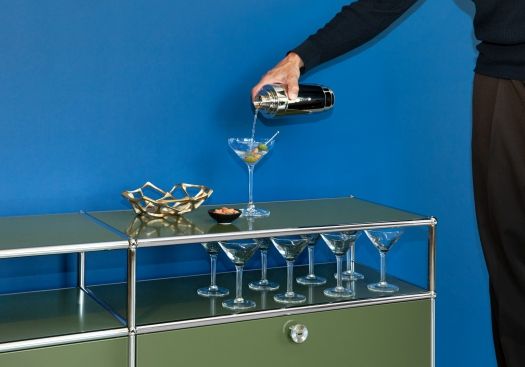 USM Haller Lowboard mit zwei Klapptüren Olivgrün NEU STANDARDFARBE