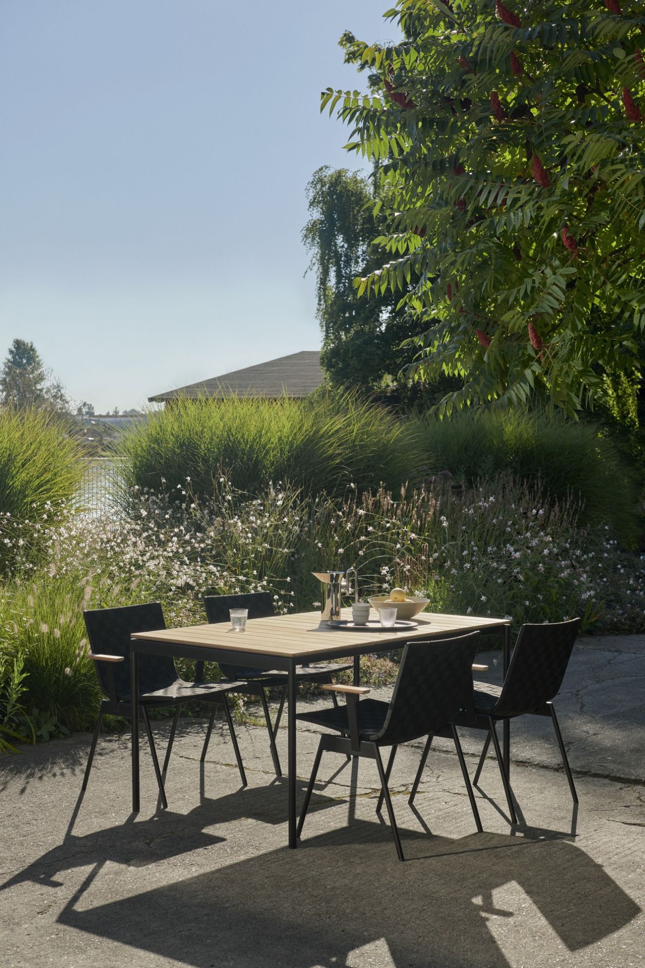 Ville AV34 Outdoor Chair Stuhl AndTradition