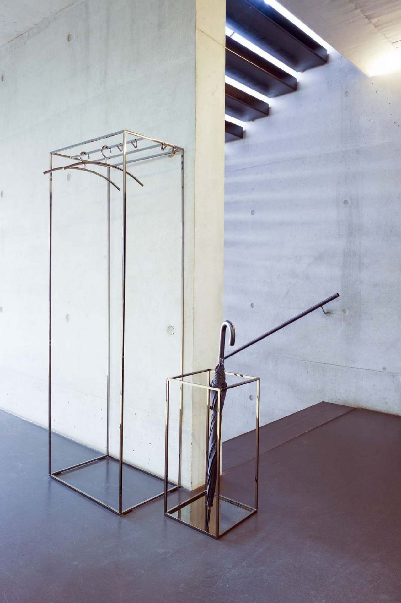 Rack Schirmständer / Beistelltisch Schönbuch