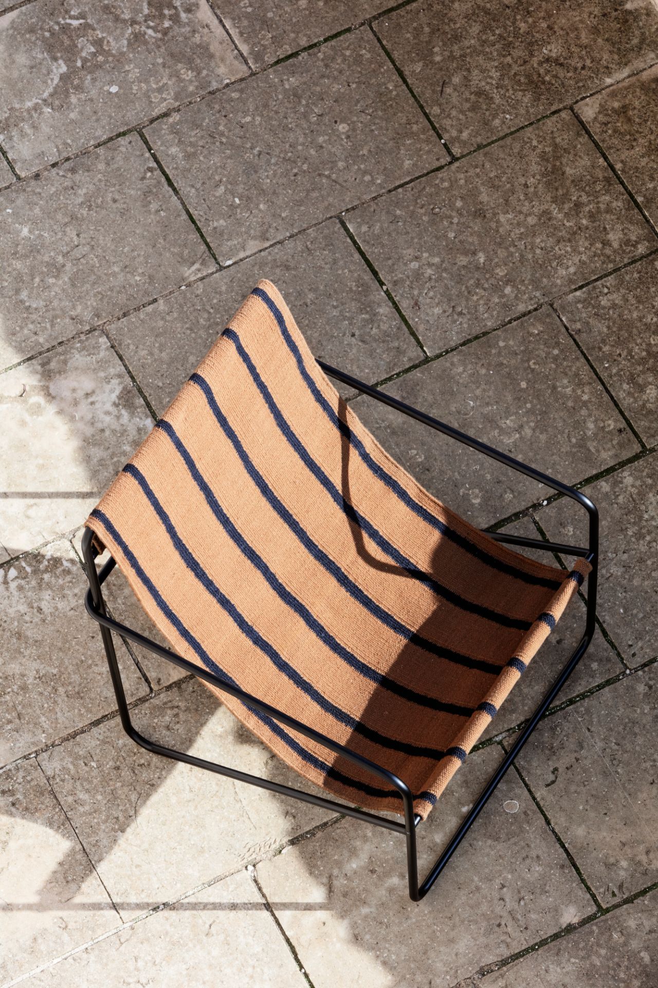 Desert Chair Loungesessel Schwarz Ferm Living
