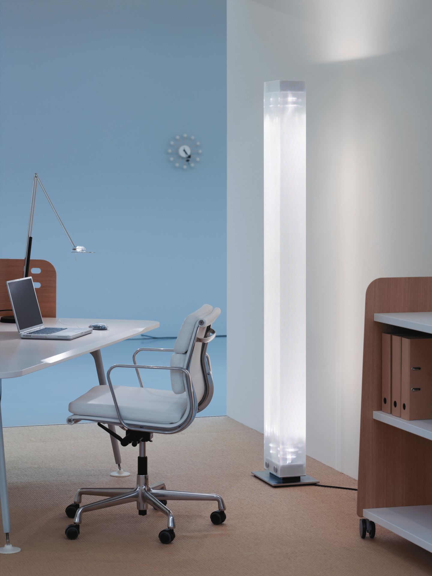 Twilight LED Stehleuchte Belux
