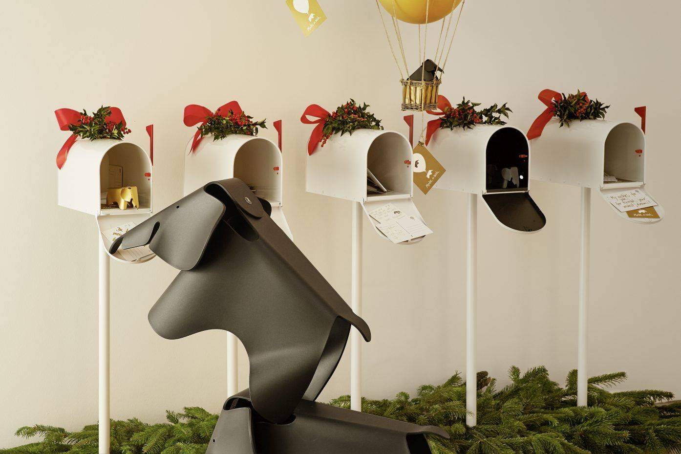 Eames Elephant Hocker Vitra