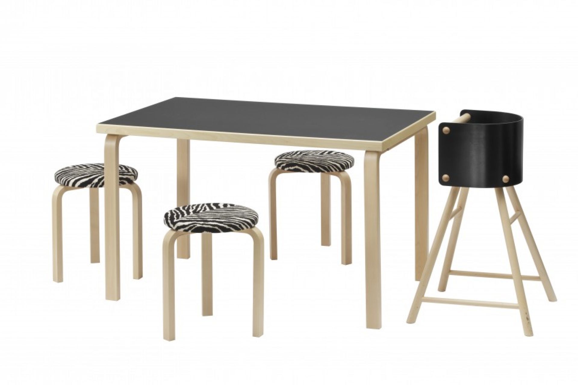 81B Tisch Artek