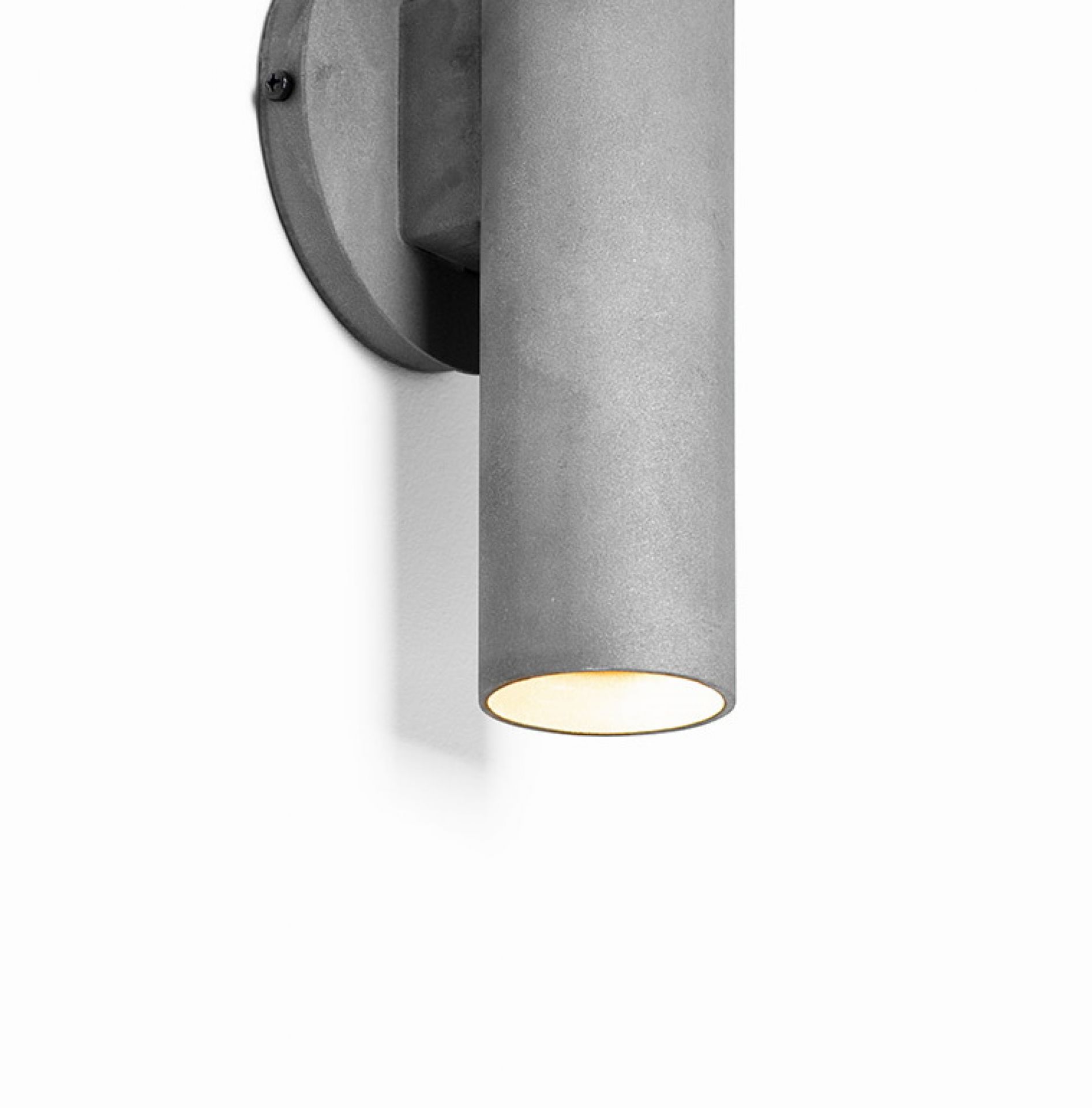Graue Graypants Wandleuchte Sconce30 aus Zink, zylindrische Form, modernes Design für Innen und Außen.