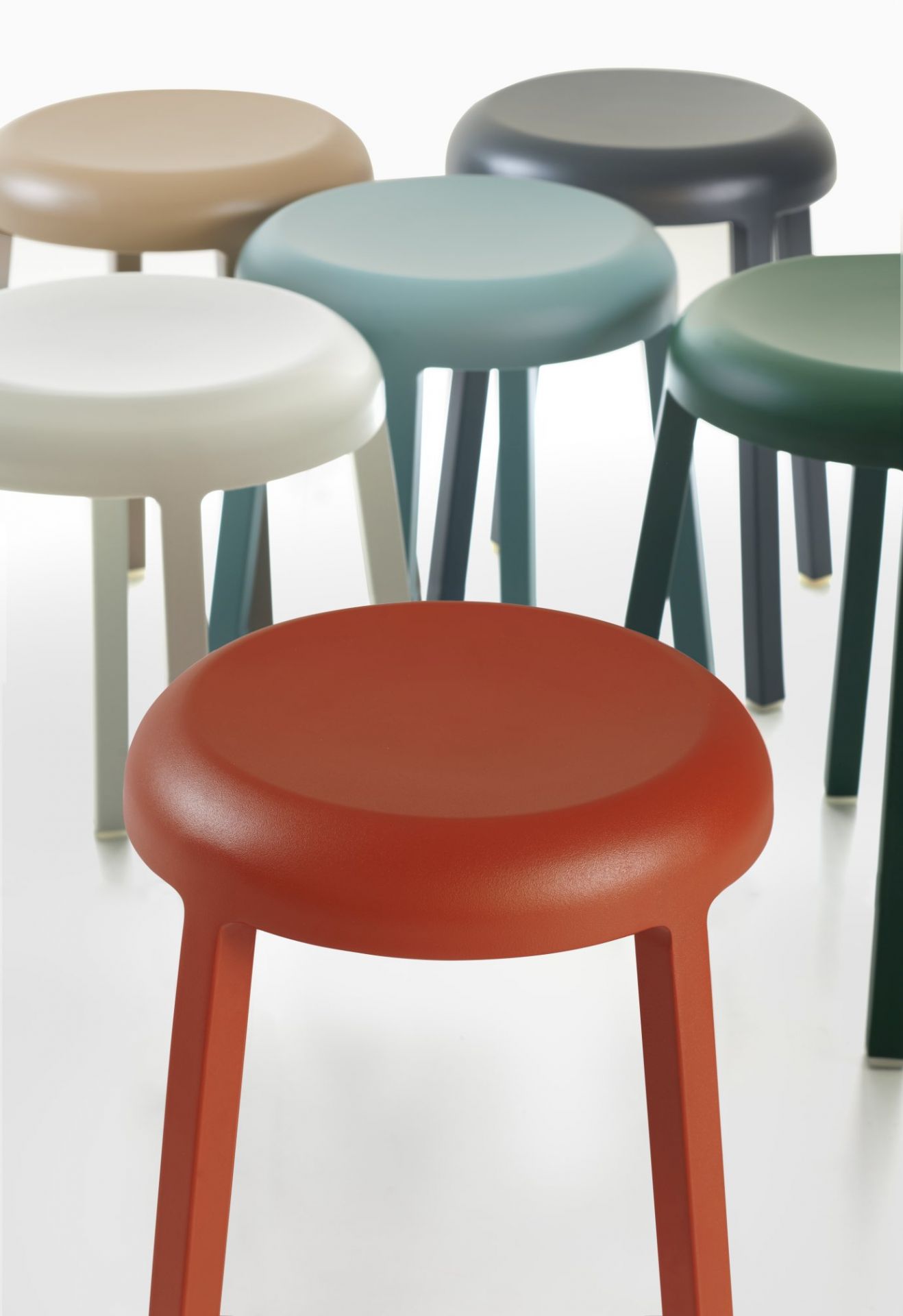Za Stool Hocker Emeco Za Stool Hocker Emeco