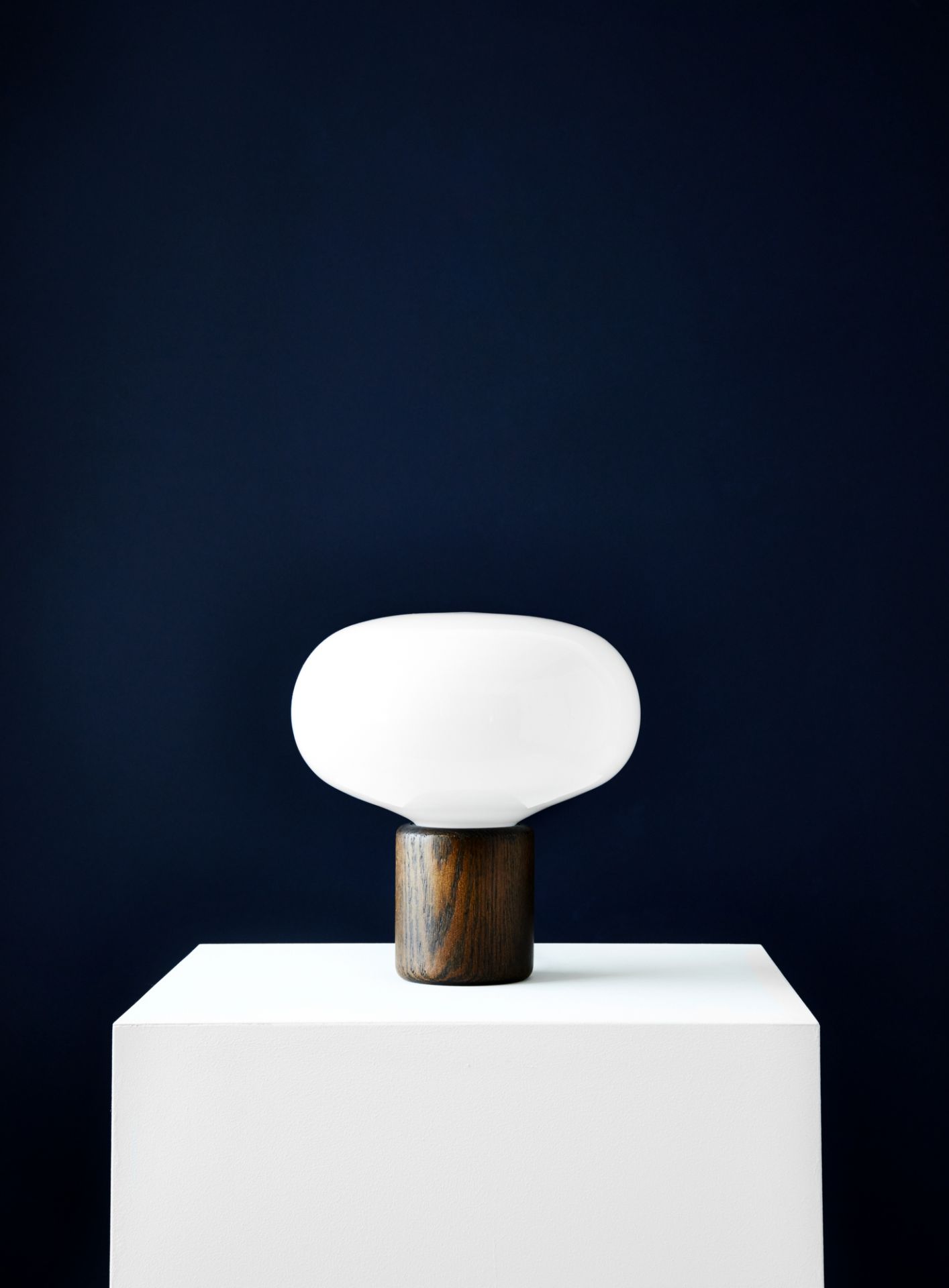 Karl-Johan Table lamp Tischleuchte New Works eiche/opal glas