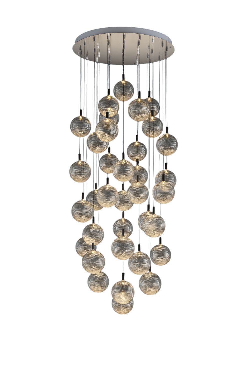 Par 18 Chandelier von Catellani & Smith: Hängeleuchte mit vielen kleinen, leuchtenden Kugeln.