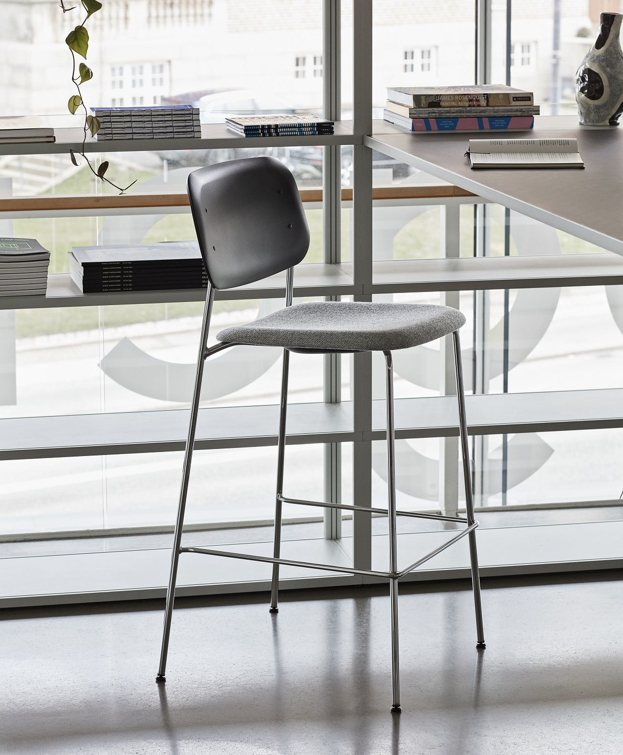 Soft Edge 95 Bar Stool Low / High Barhocker Hay