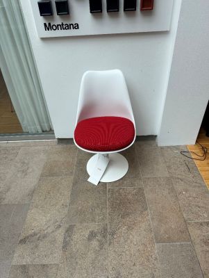 Tulip Chair Stuhl nicht drehbar Knoll International AUSSTELLUNGSSTÜCK