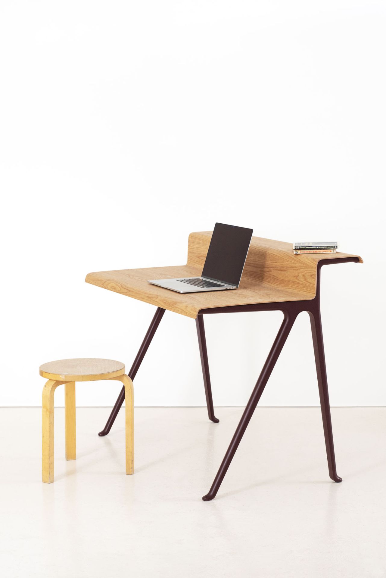 Courier Schreibtisch Vitra
