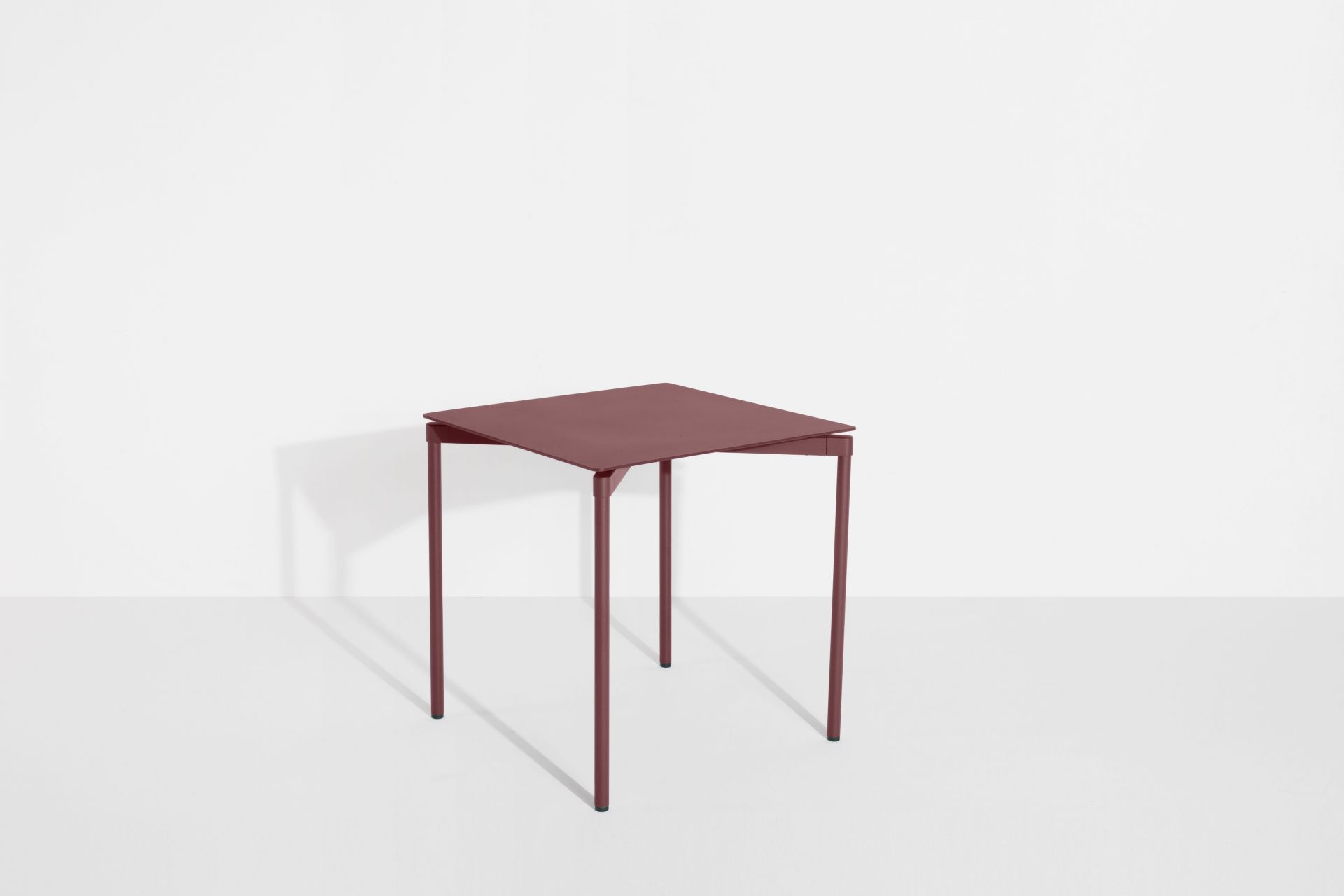 Fromme Dining Table Square Esstisch Quadratisch Petite Friture Braunrot