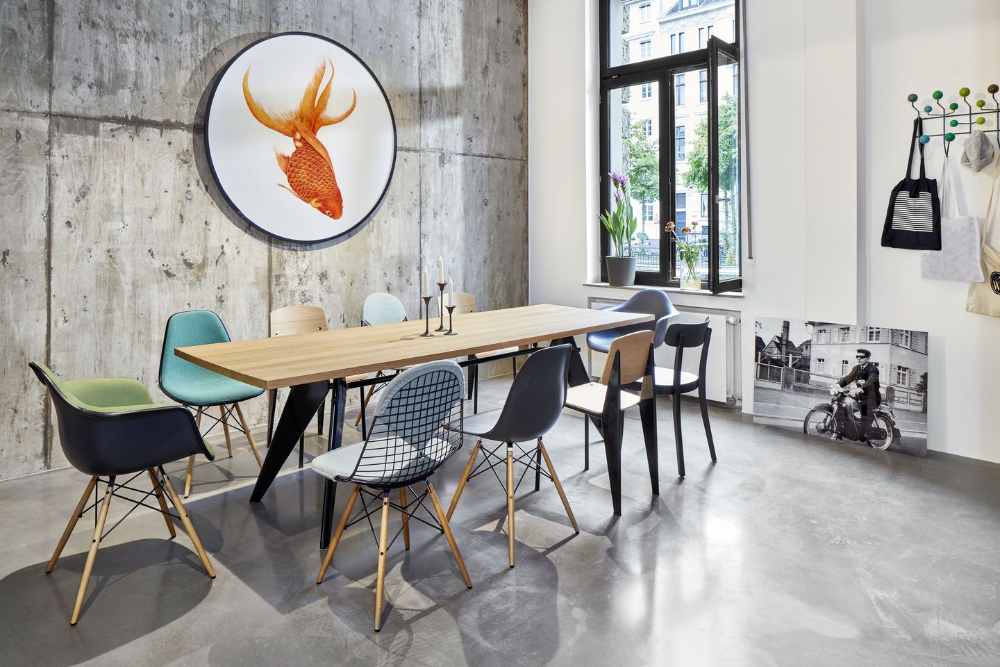 Eames Plastic Arm Chair DAW Stuhl Vollgepolstert Vitra