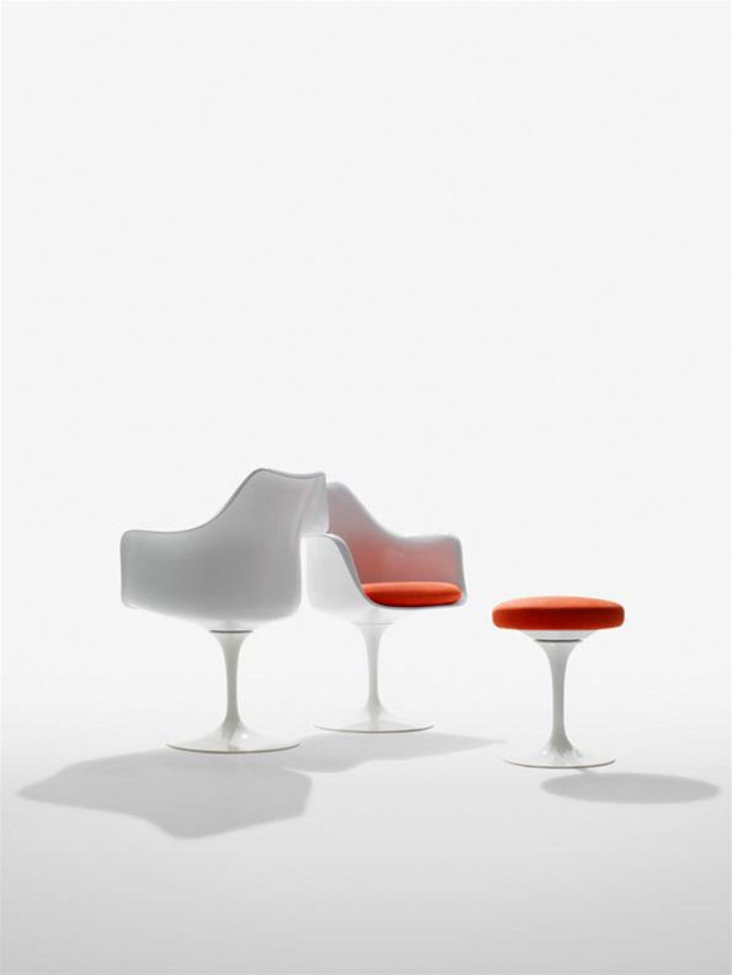 Tulip stool Hocker Knoll International