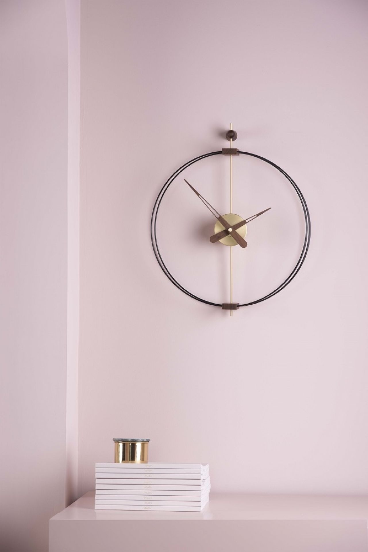 Micro Barcelona Clock Wanduhr nomon