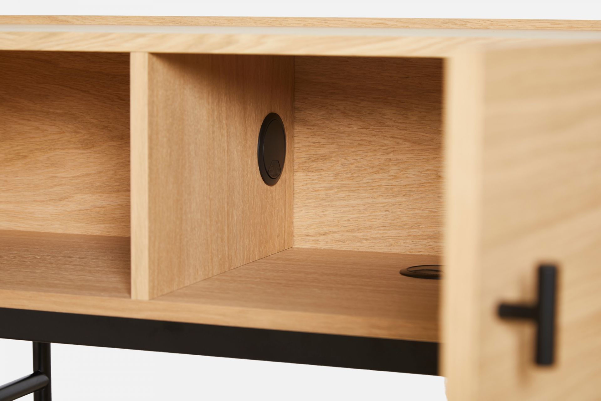 Array Low Sideboard (150cm) Schwarz Lackierte Eiche Woud