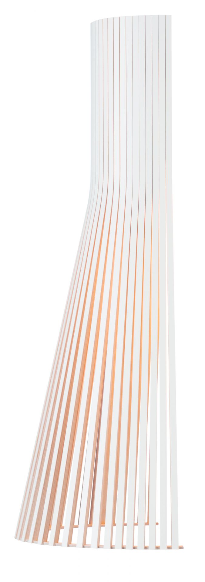 Weiße Secto Design Wandleuchte 4230 LED mit Holzlamellen, modernes skandinavisches Design für indirekte Beleuchtung.