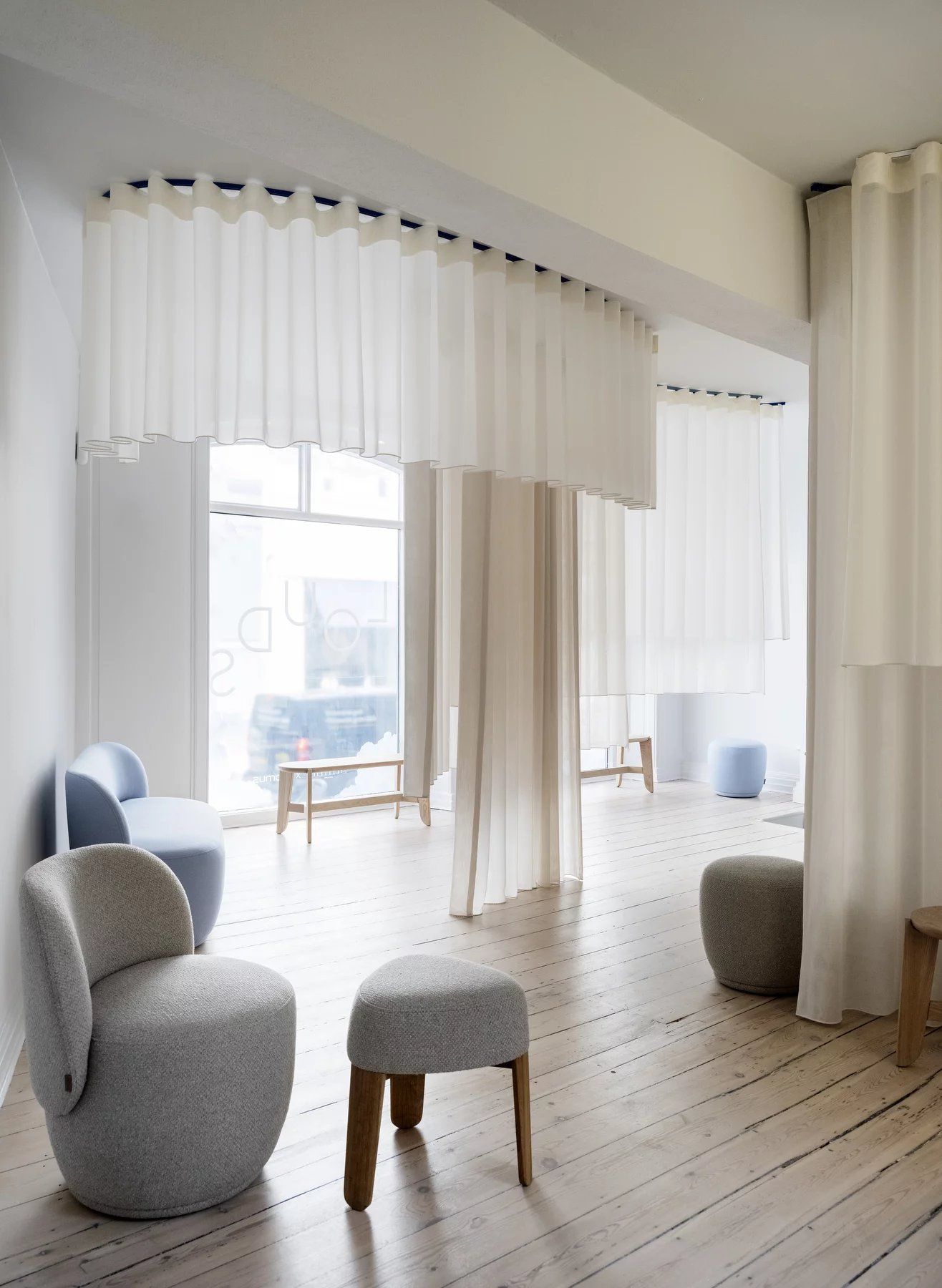 Kuon 2-Sitzer Sofa Blomus Boucla - Shitake 