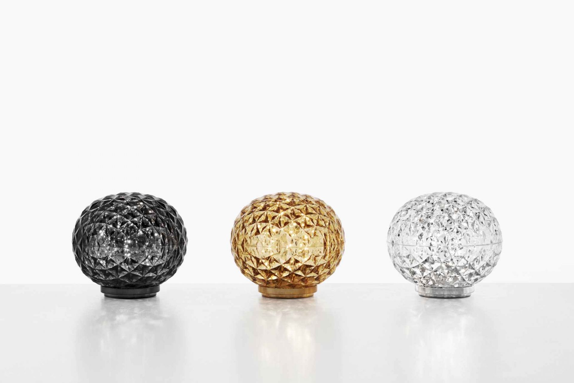 Mini Planet LED Akku Tischleuchte Kartell Durchgefäbt gelb