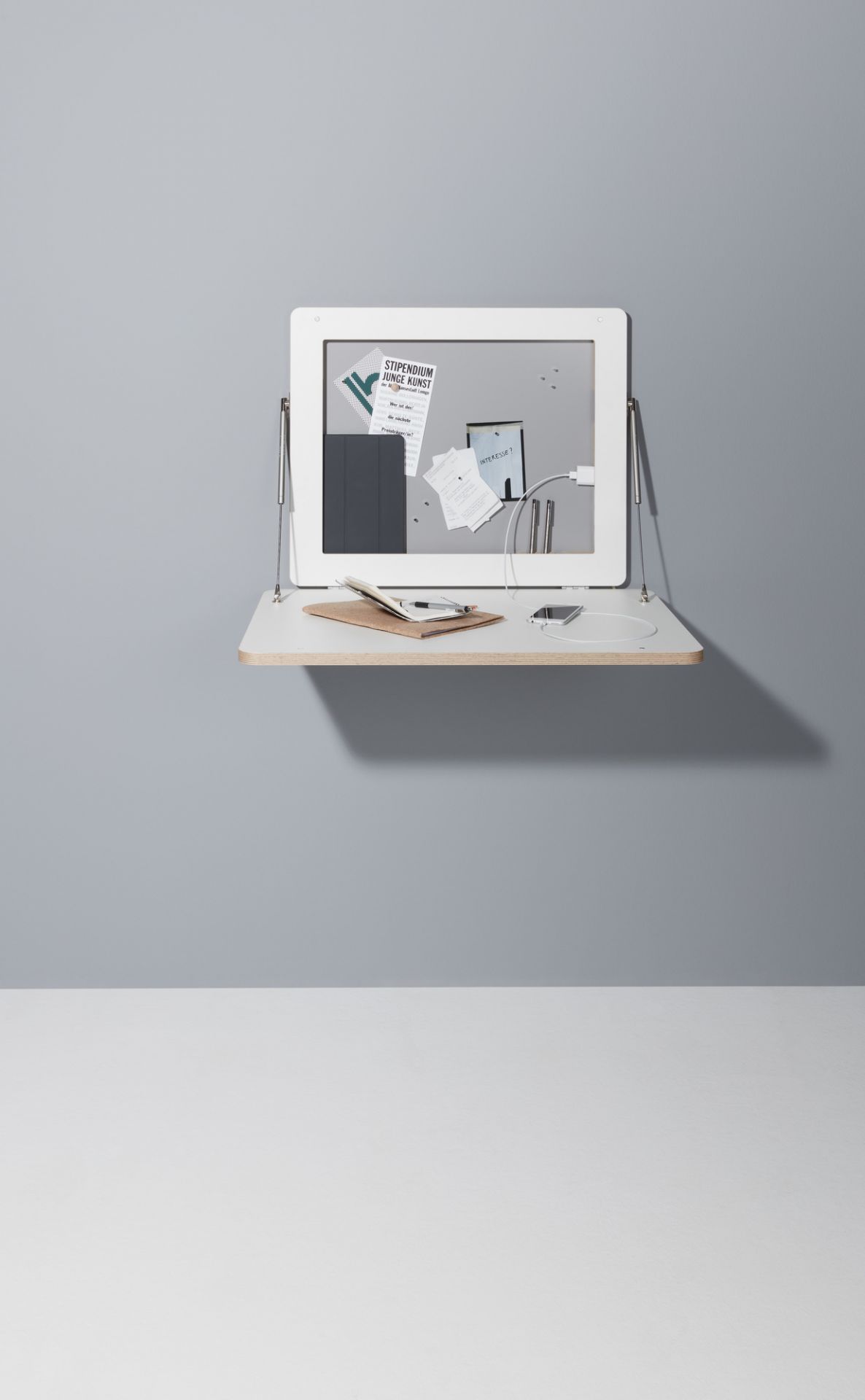 Flatframe Wandsekretär Müller Möbelwerkstätten